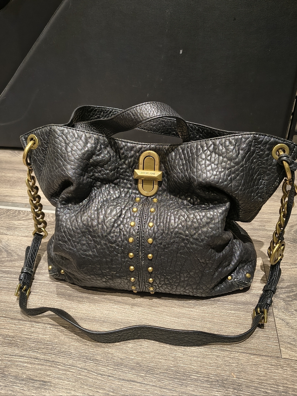 MICHAEL Michael Kors Black Uptown Astor Legacy Large Leather Shoulder Tote Bag